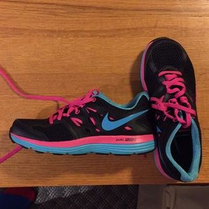 Nike dual fusion lite